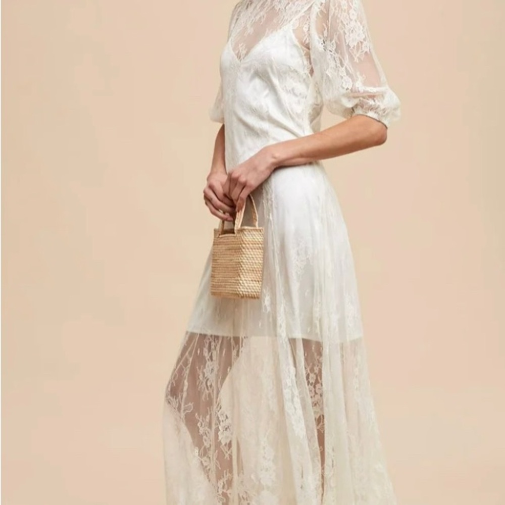 In Bloom - LACE MAXI DRESS